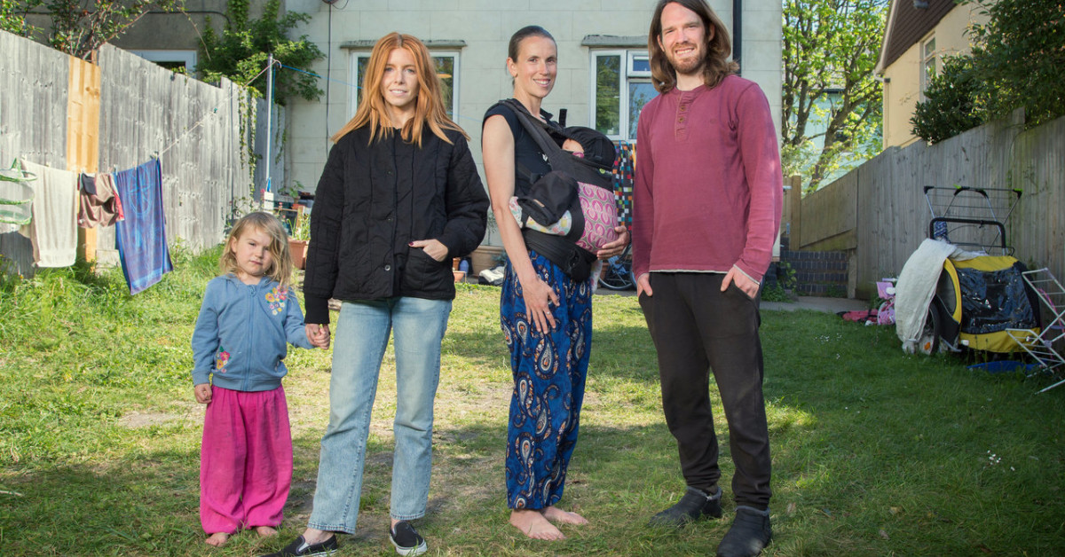 Watch Stacey Dooley Sleeps Over Series 1 Episode 3 Online - Stacey Dooley Sleeps Over Season 3 Episode 3