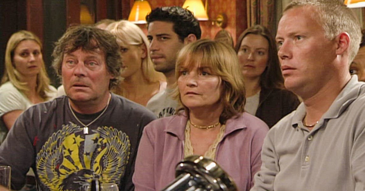 Watch Classic EastEnders Series 21 Episode 104 Online